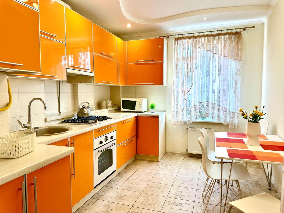 Lux Apartments In The City Center, Near The Park And Zlata Plaza Ровно Экстерьер фото