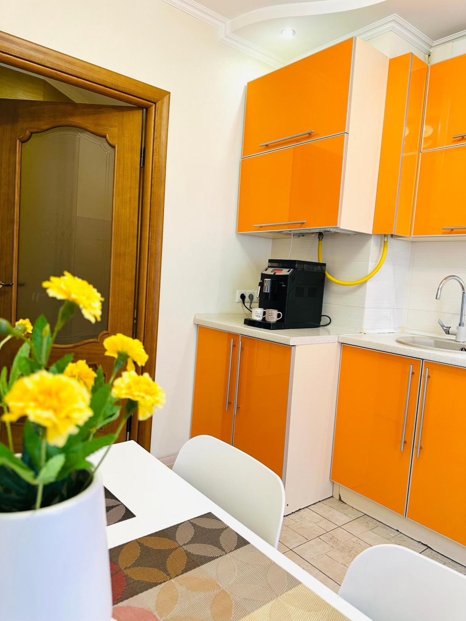 Apartments With A Coffee Machine In The City Center, Near A Park And Zlata Plaza Ровно Экстерьер фото
